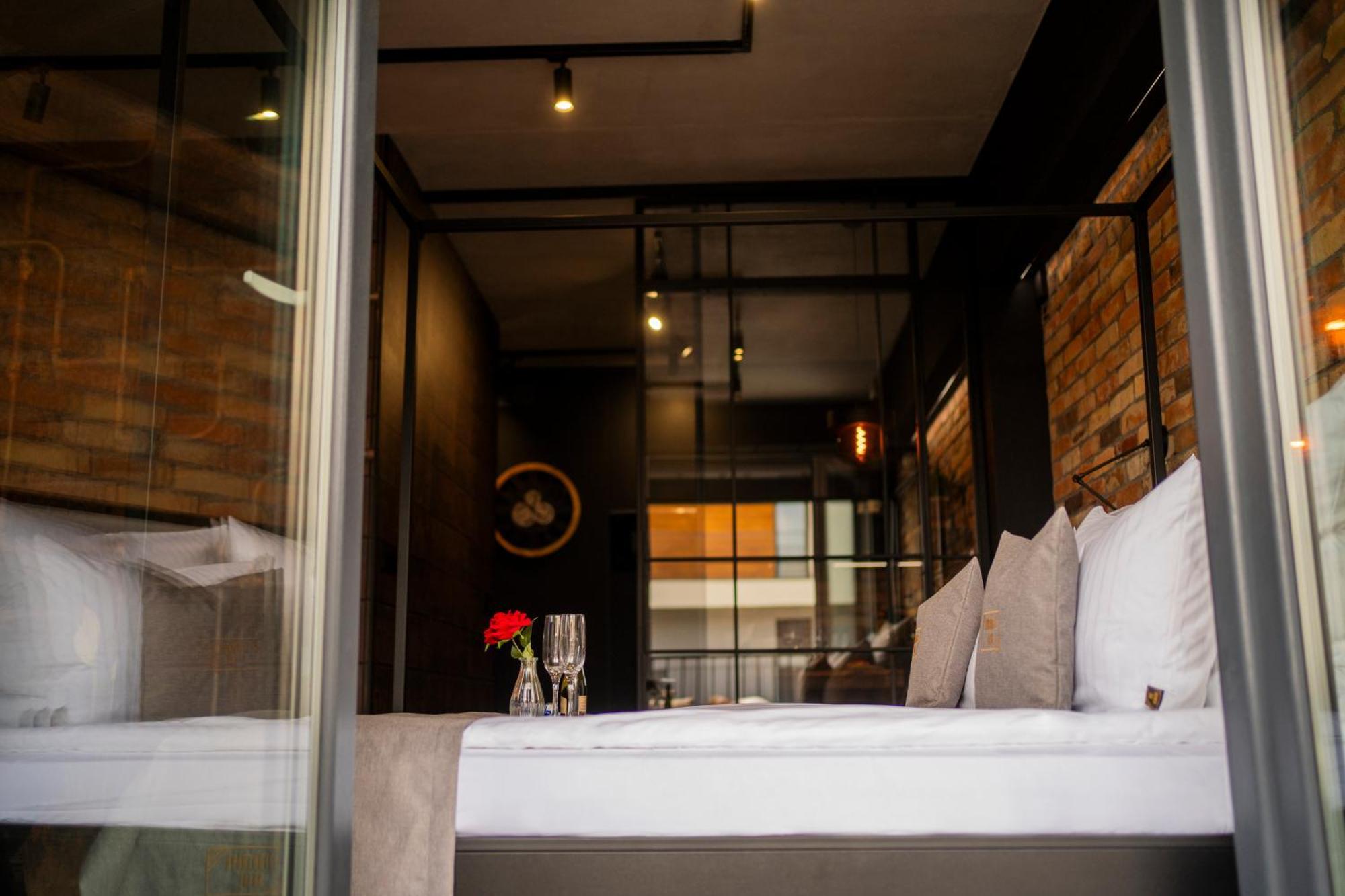 Aparthotel Zator Industrial 58 Jacuzzi ภายนอก รูปภาพ